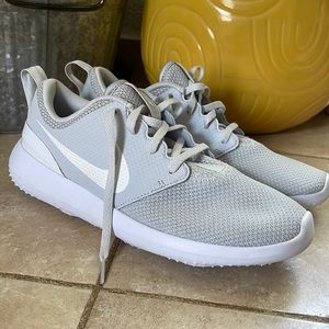 Nike golf sz 7.5 men’s never been worn new